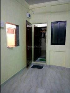 2 BHK House for Rent in Nensey Colony Mumbai